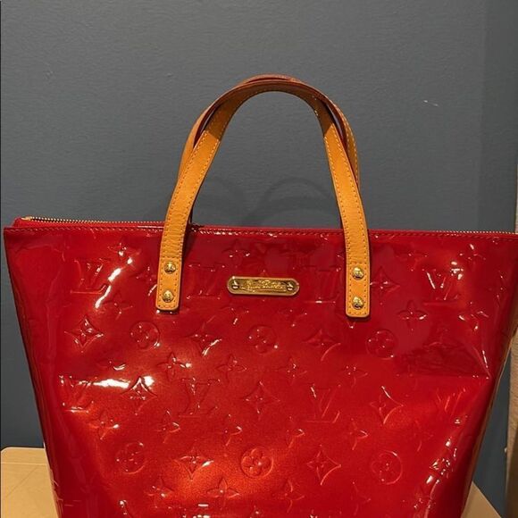 Louis Vuitton Bellevue handbag  - Picture 1 of 16